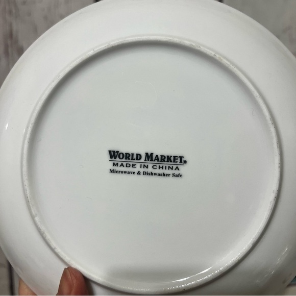 WORLD MARKET easter themed 8pc of 8” Colorful Rabbit Design Dinner Plates Set - Picture 7 of 11